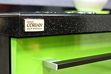 Дополнительная скидка на кухню при покупке столешницы из искусственного камня от ПлазаРеал