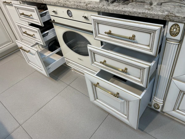 СОЛАНА ЗОЛОТАЯ